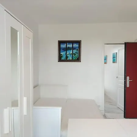 Paris Tourist Apartment, France Apartment