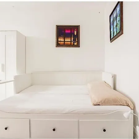 Paris Tourist Apartment, France Stains