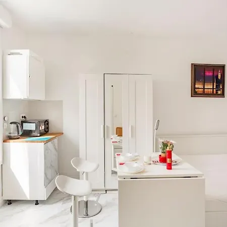 Appartement Paris Tourist Apartment, France